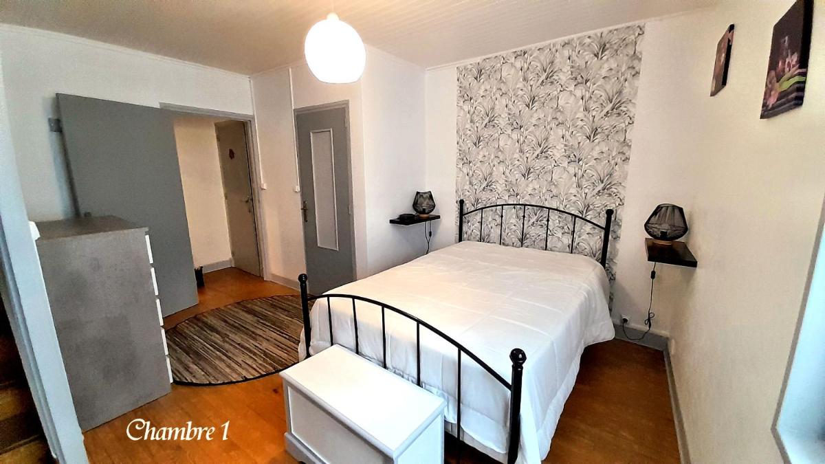 L'Oustalou - Gîte entre Lot et Truyère - Housity