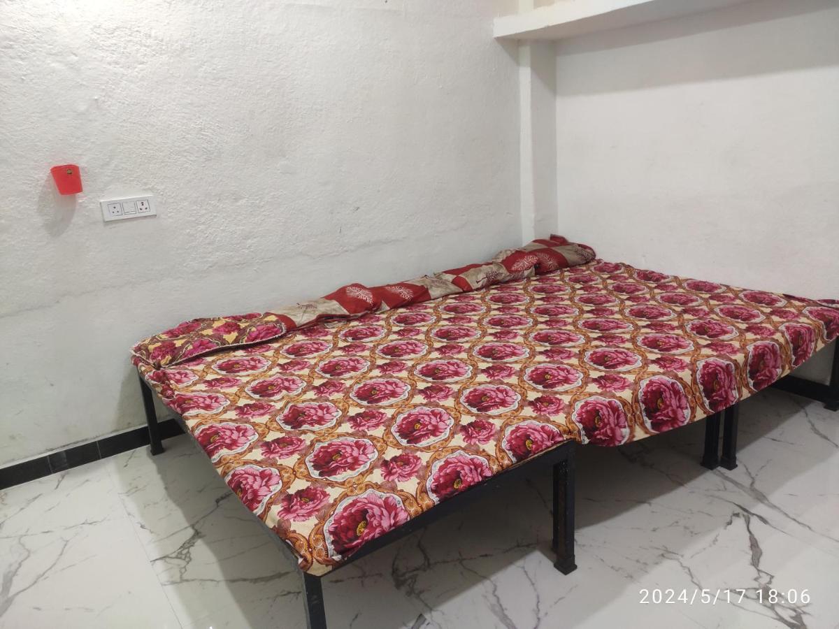 KUBER BHANDARI GUEST HOUSE AND HOTEL - Housity