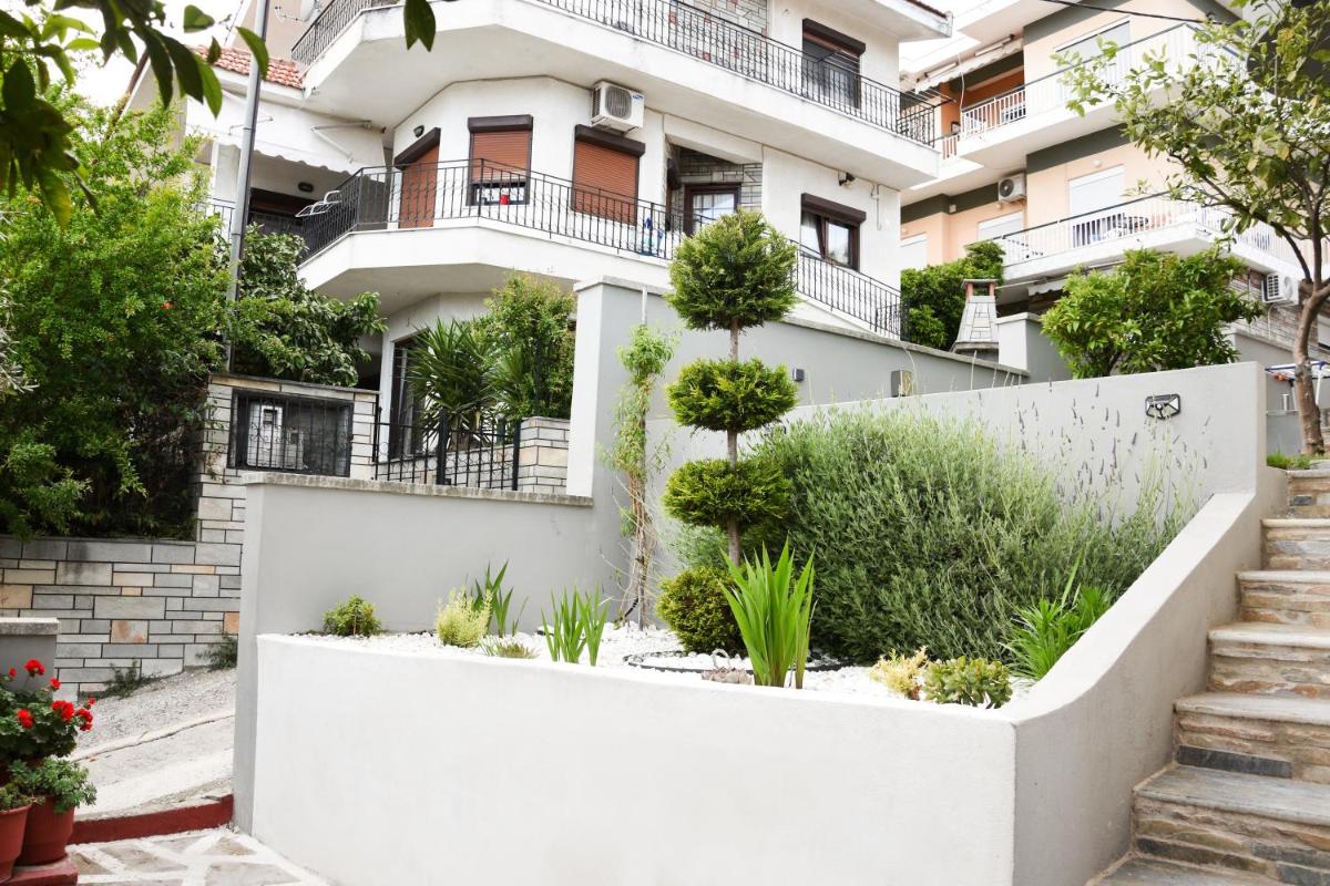 Rent House Daphne - Housity