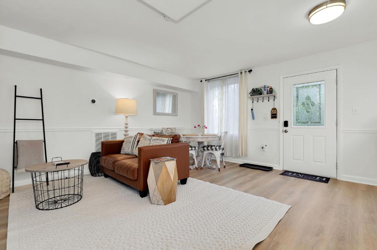 Cottage Escape in Virginia Wine Country - Housity