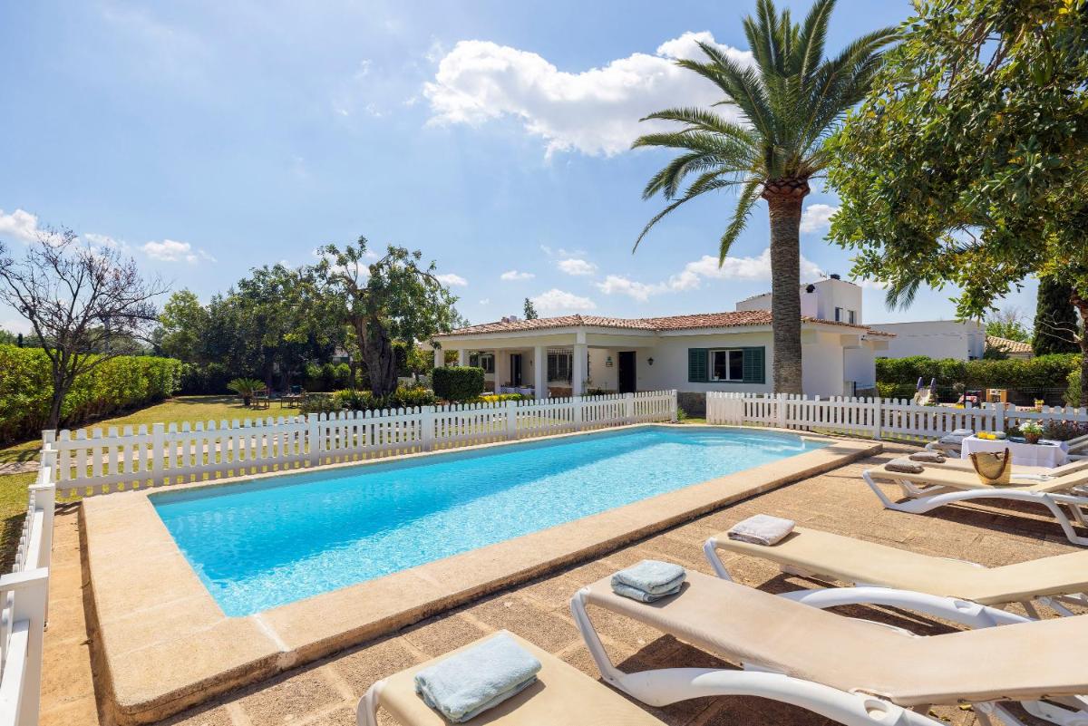 Ideal house for two families with pool and barbecue - Housity