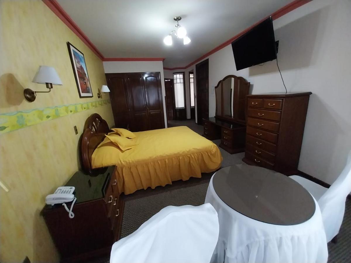 Paola Hostal - Housity