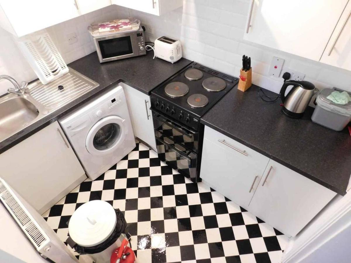 Quayside property 3BR 6 beds & Onsite Parking - Housity