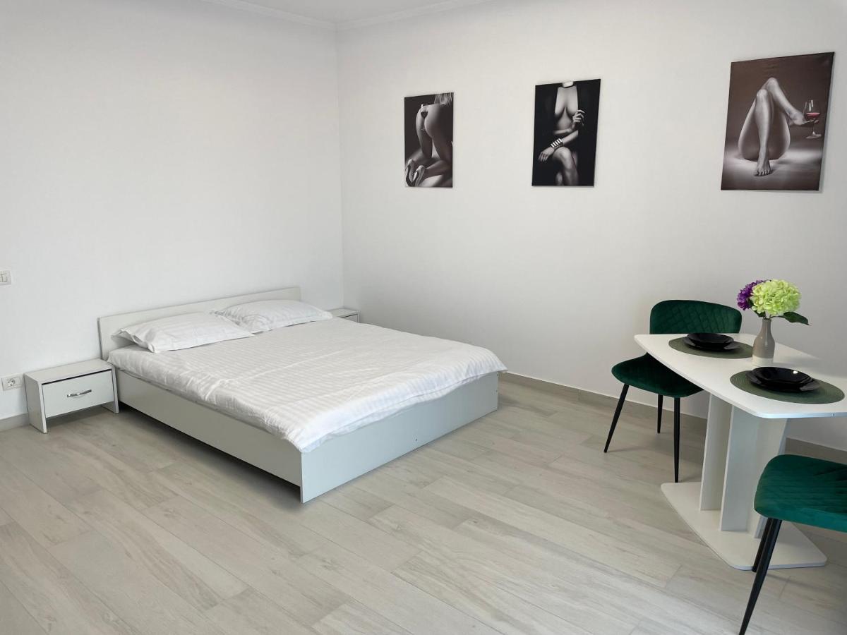 Apartament R - Housity