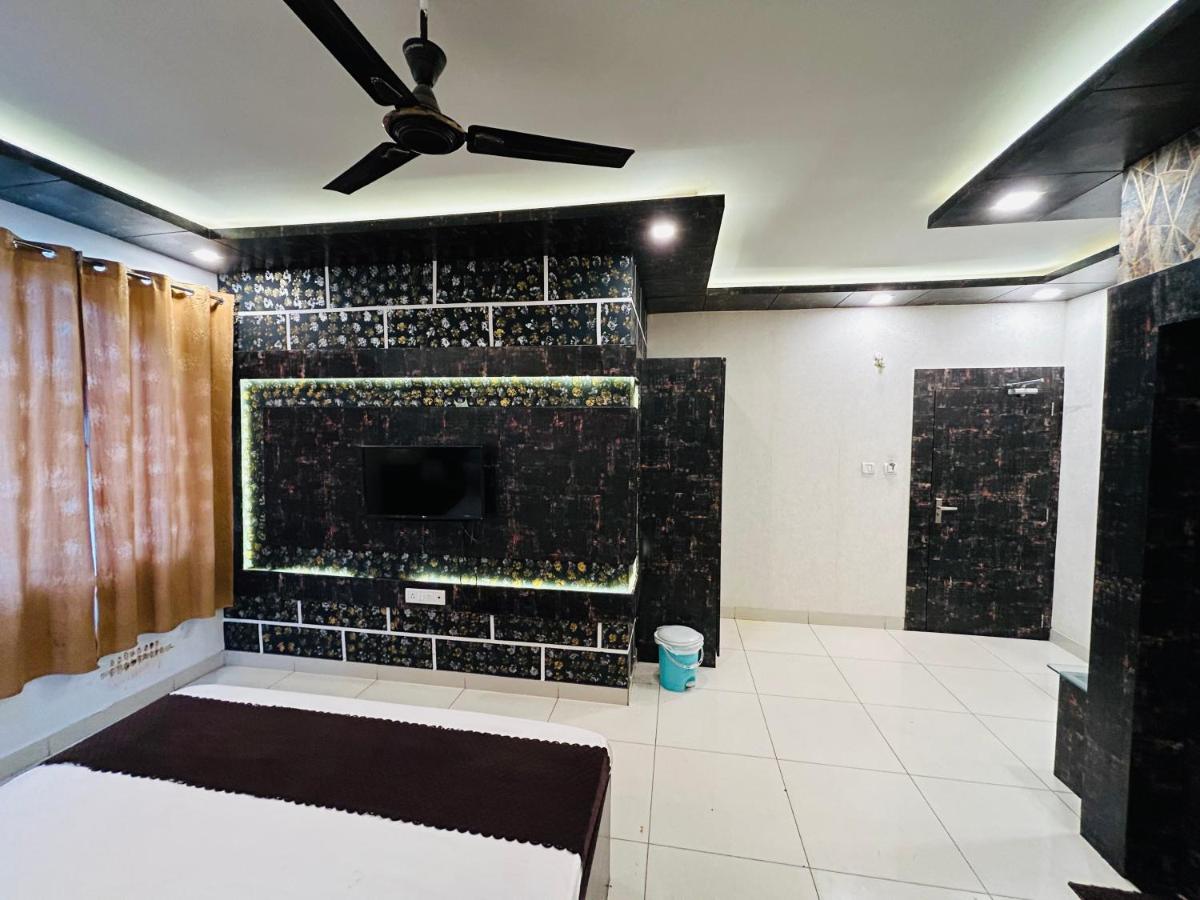 Sharad Palace - Housity
