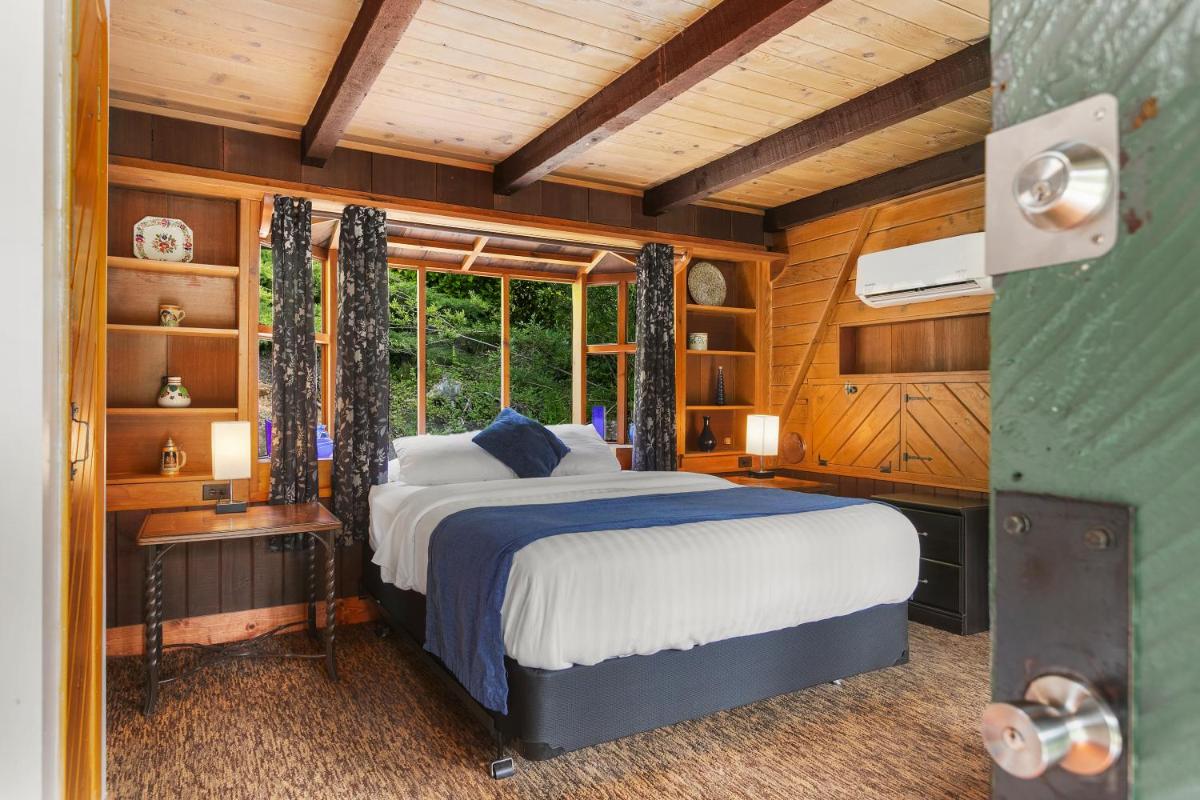 Robinhood Village Resort - Housity