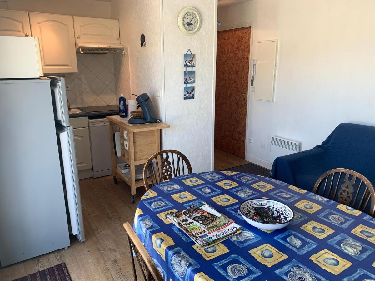 Proche plage : appart confort, balcon vue mer, parking, à 5 min de la mer et commerces - FR-1-482-143 - Housity