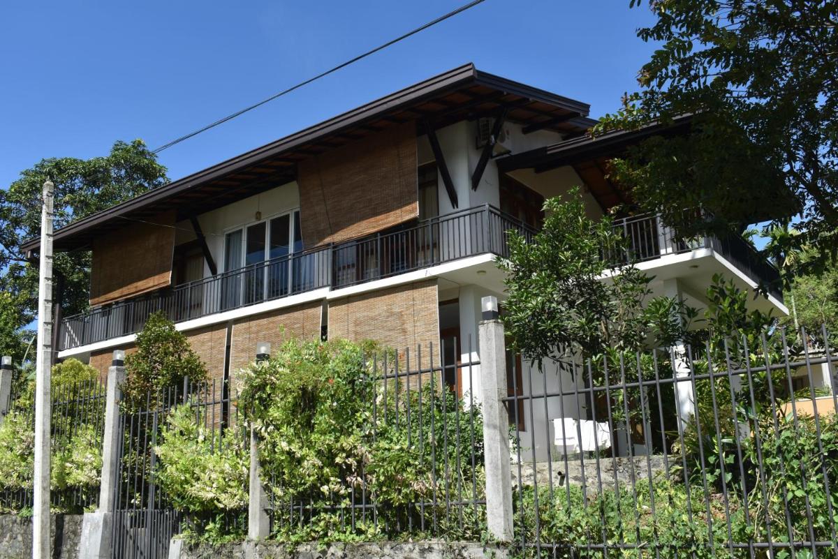 SaDev Lake Villa Bandaragama - Housity