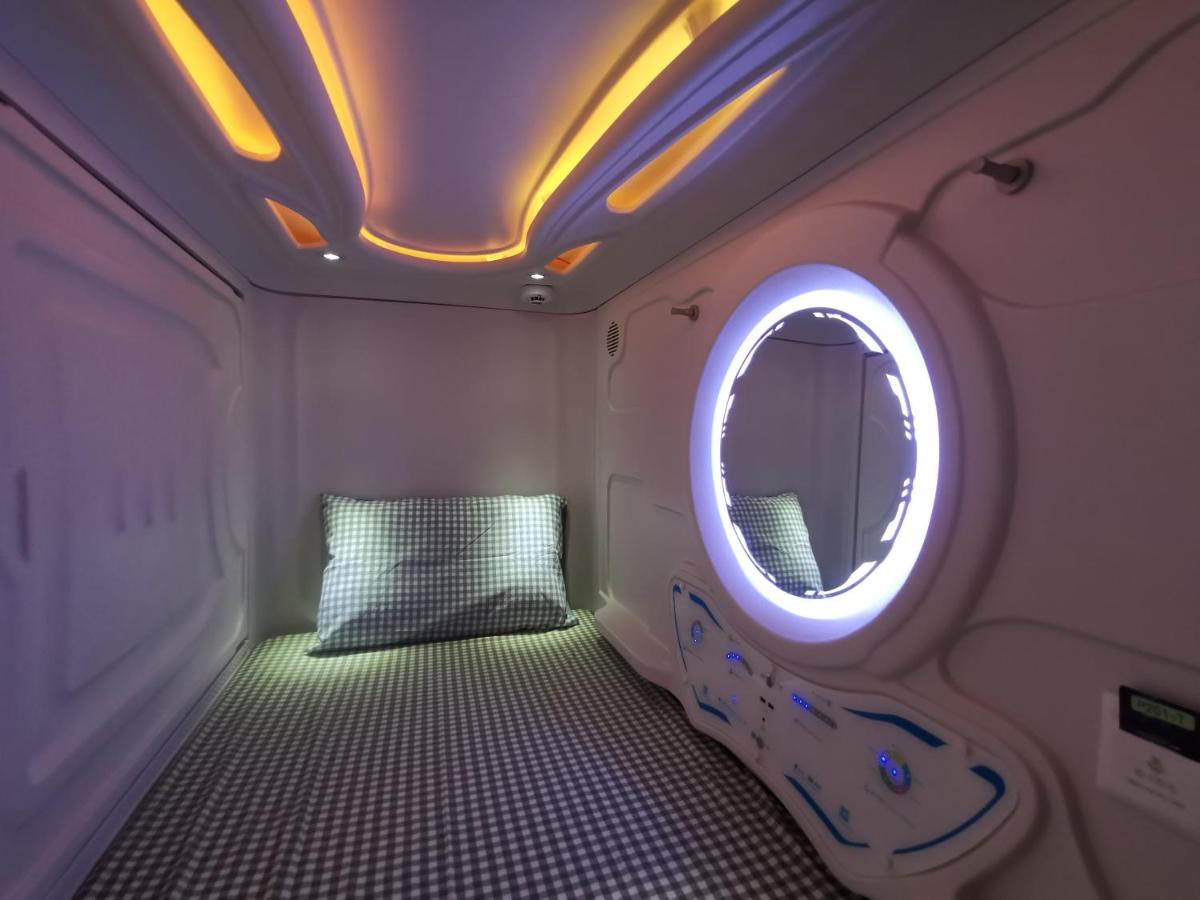 橙舍太空艙 TW Capsule Hostel - Housity