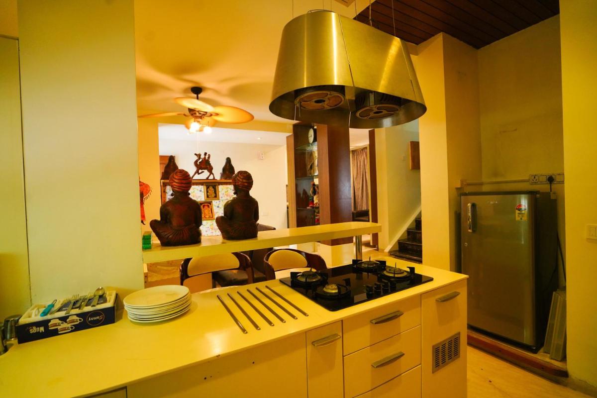 Golden Villa - duplex with private theater - A Golden Group Of Premium Home Stays - tirupati - Housity