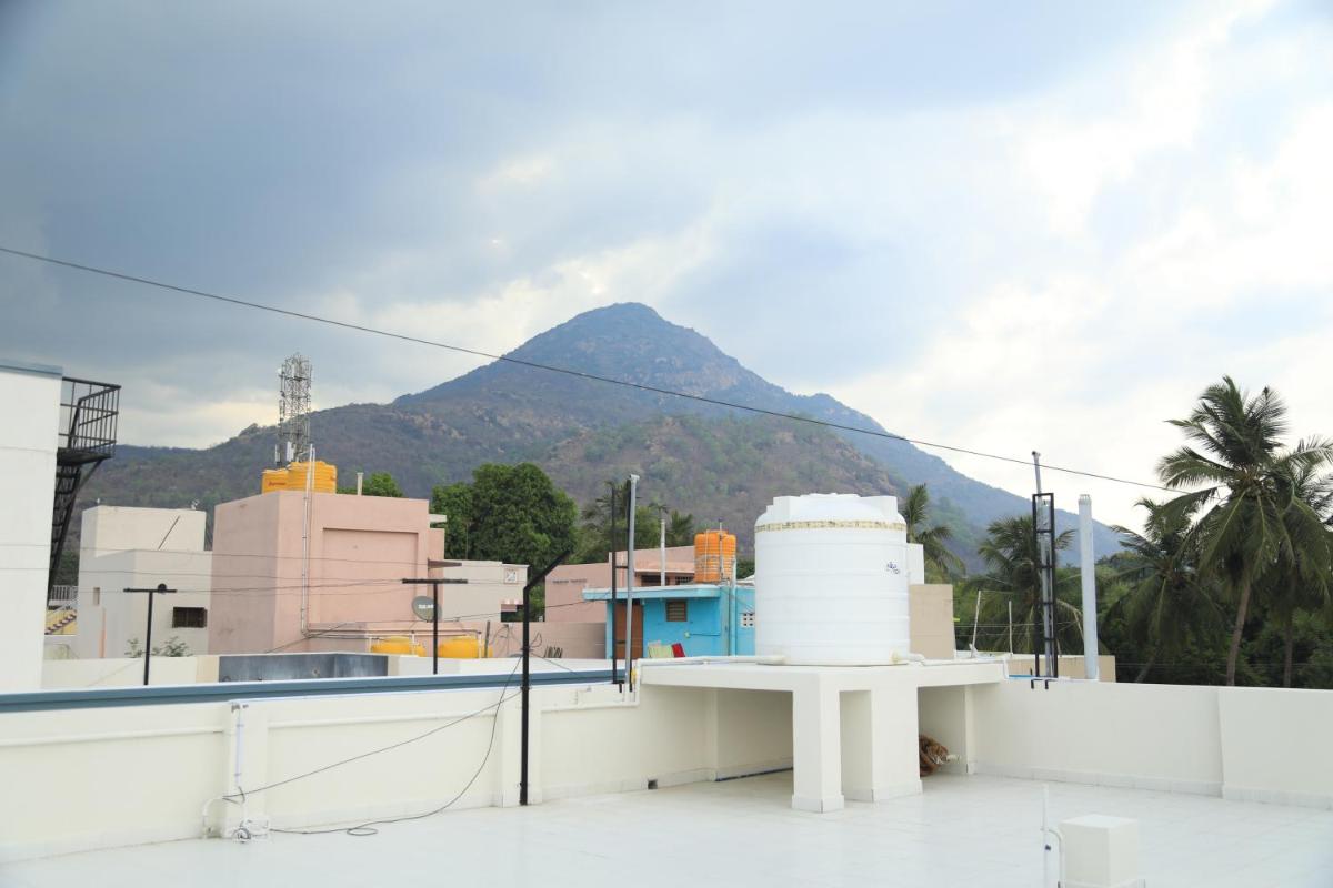 UNGA VEEDU PAY AND STAY - Housity