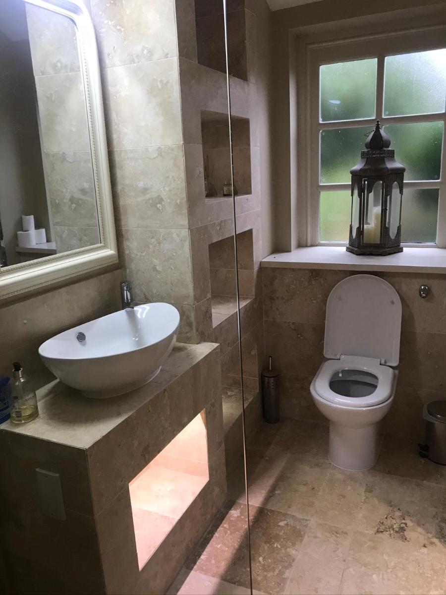 Hill Farm Bed and Breakfast - Housity