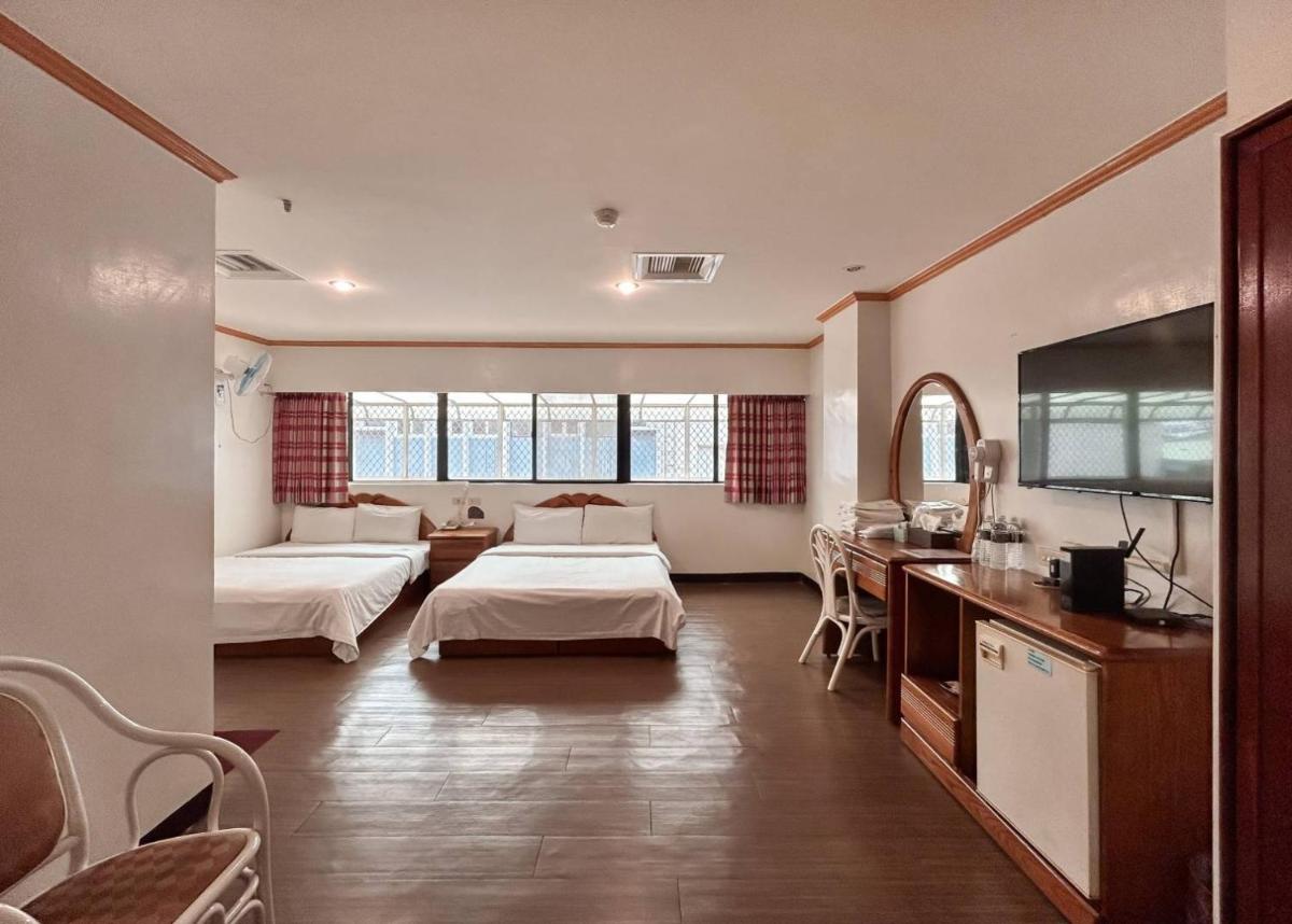 Tzu Chi Hotel - Housity