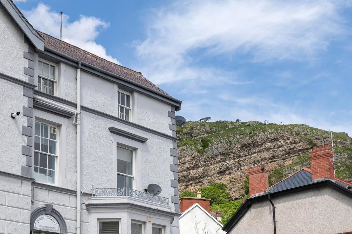 Abbey Road Boutique Holiday Apartment - Housity
