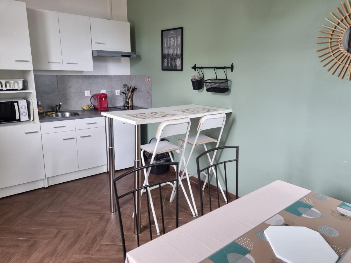 Logement entier indépendant- 2 à 4 pers - Parking clos - Terrasse - Housity