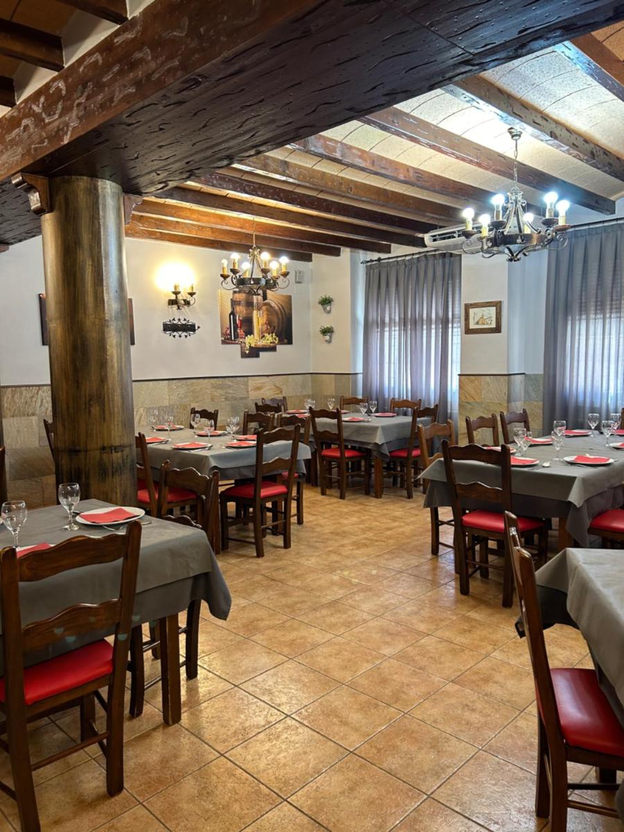 Hostal Restaurante Morote Cano - Housity