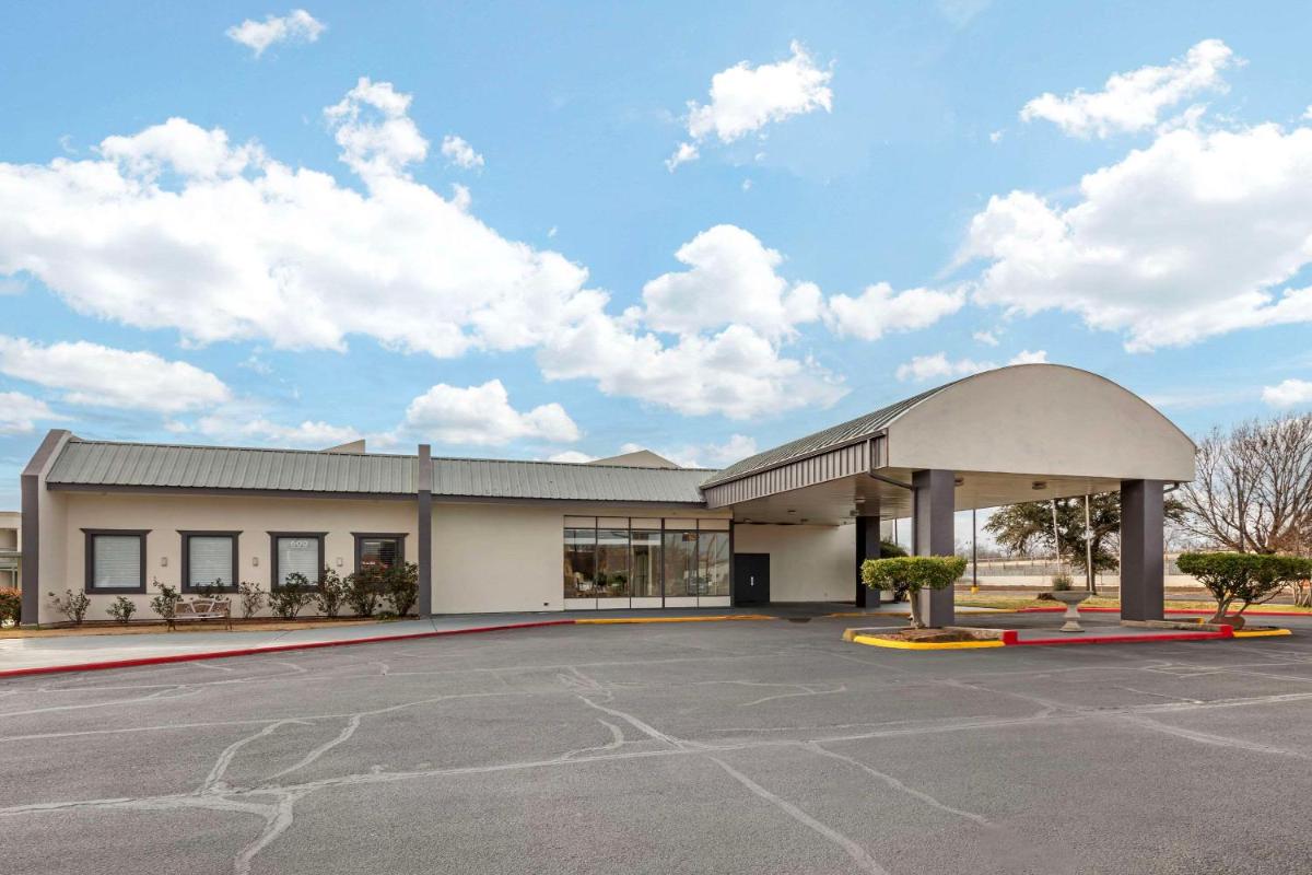 Quality Inn Gainesville - Housity