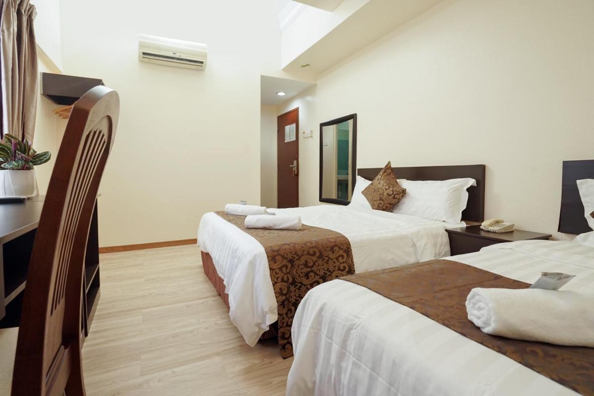 RJ Hotel Kulai - Housity