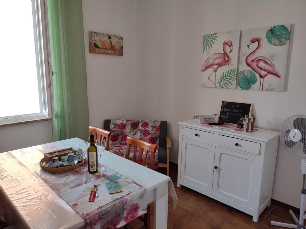 App - Il Fenicottero con parcheggio gratuito ad Orbetello - Housity