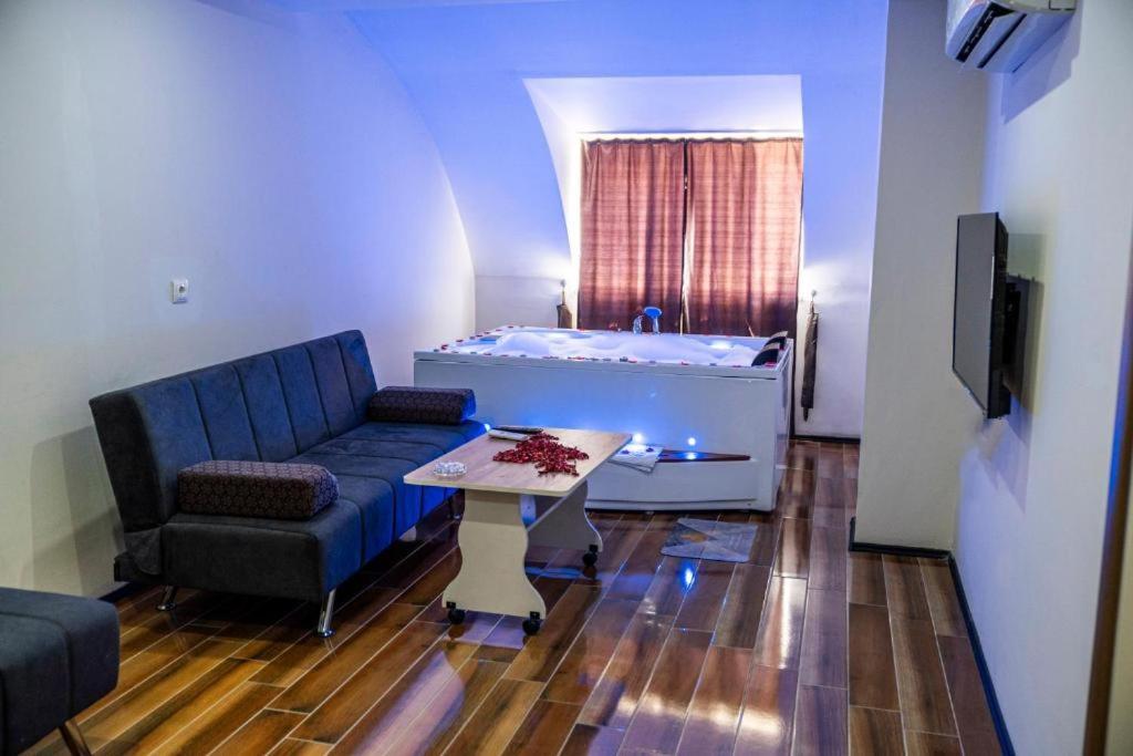 AYYA SUİT HOTEL - Housity