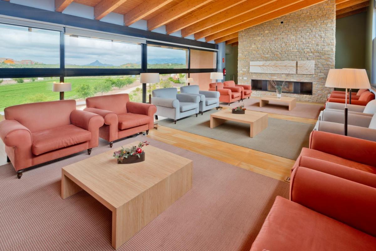 Zona de estar de Hotel & Resort Vilar Rural d'Arnes by Serhs Hotels