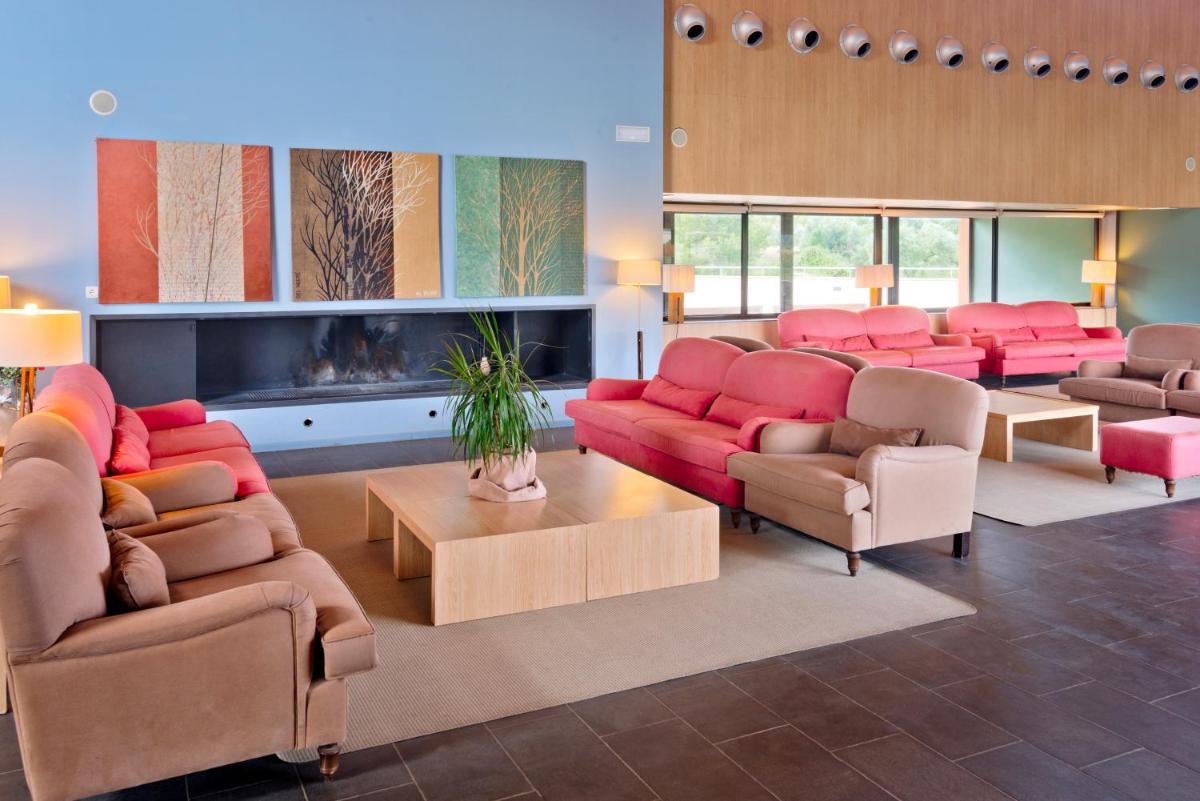 Zona de estar de Hotel & Resort Vilar Rural d'Arnes by Serhs Hotels