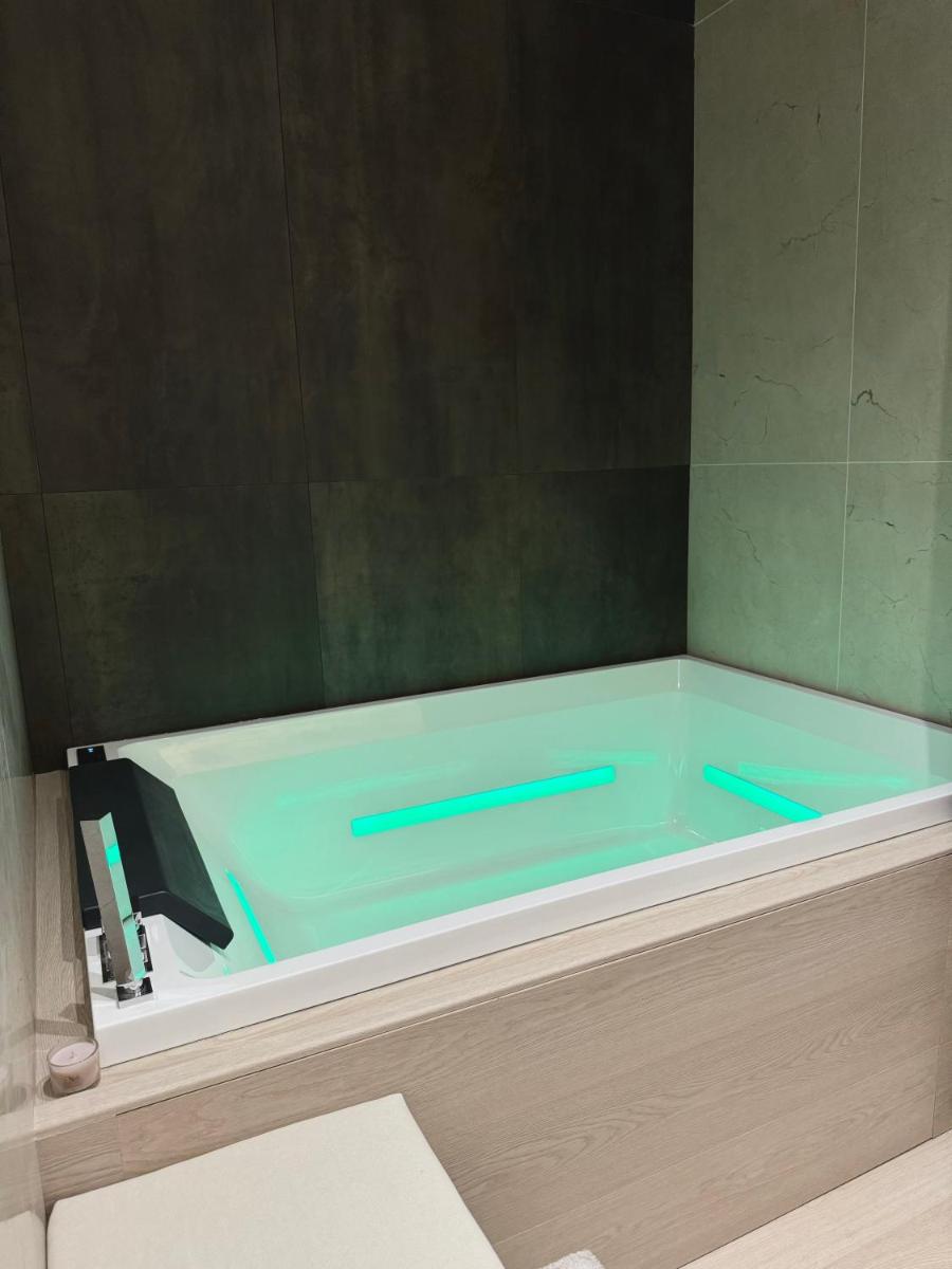 18zero2 luxury rooms - Housity