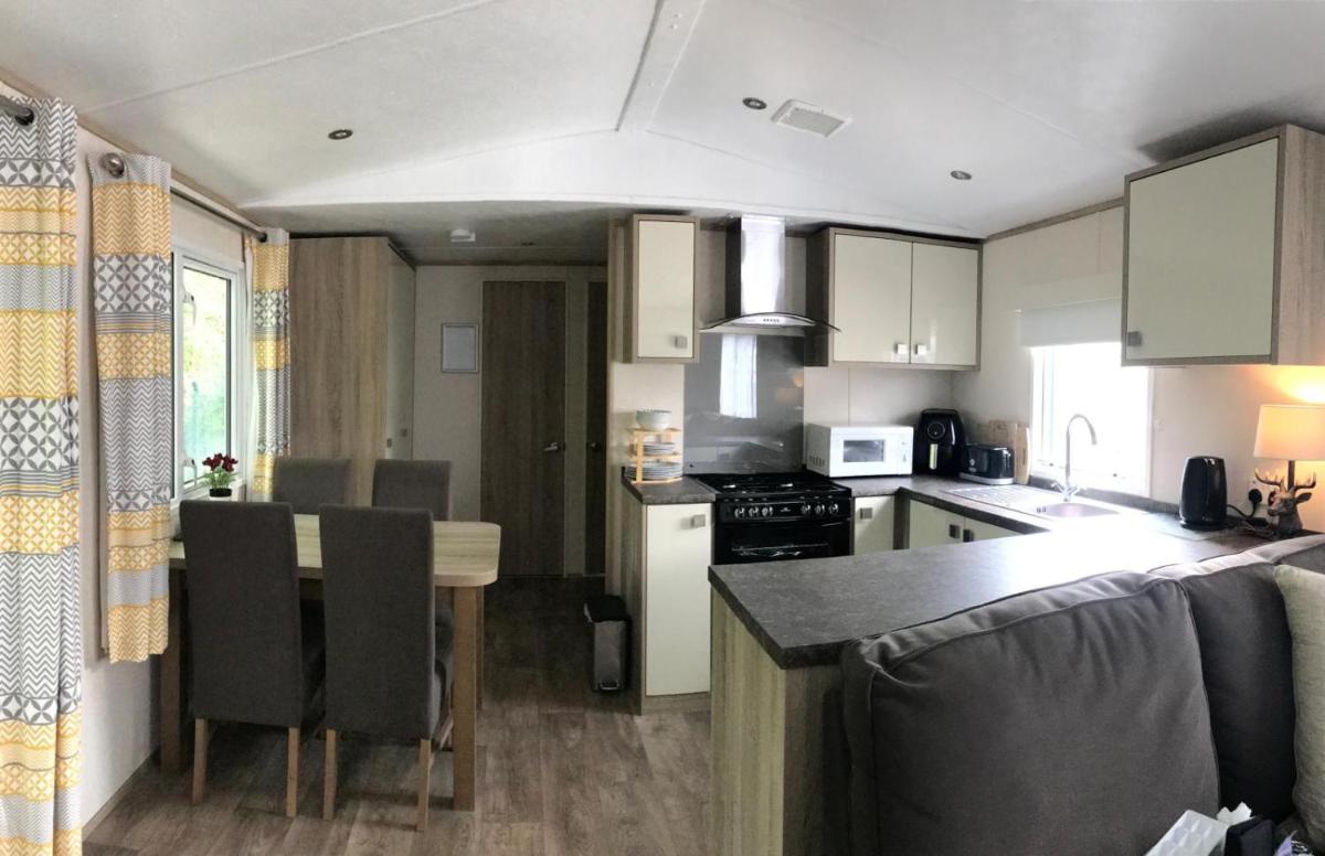 Forest View at Oakdene Forest Park - Leisure Passes Included! - Housity