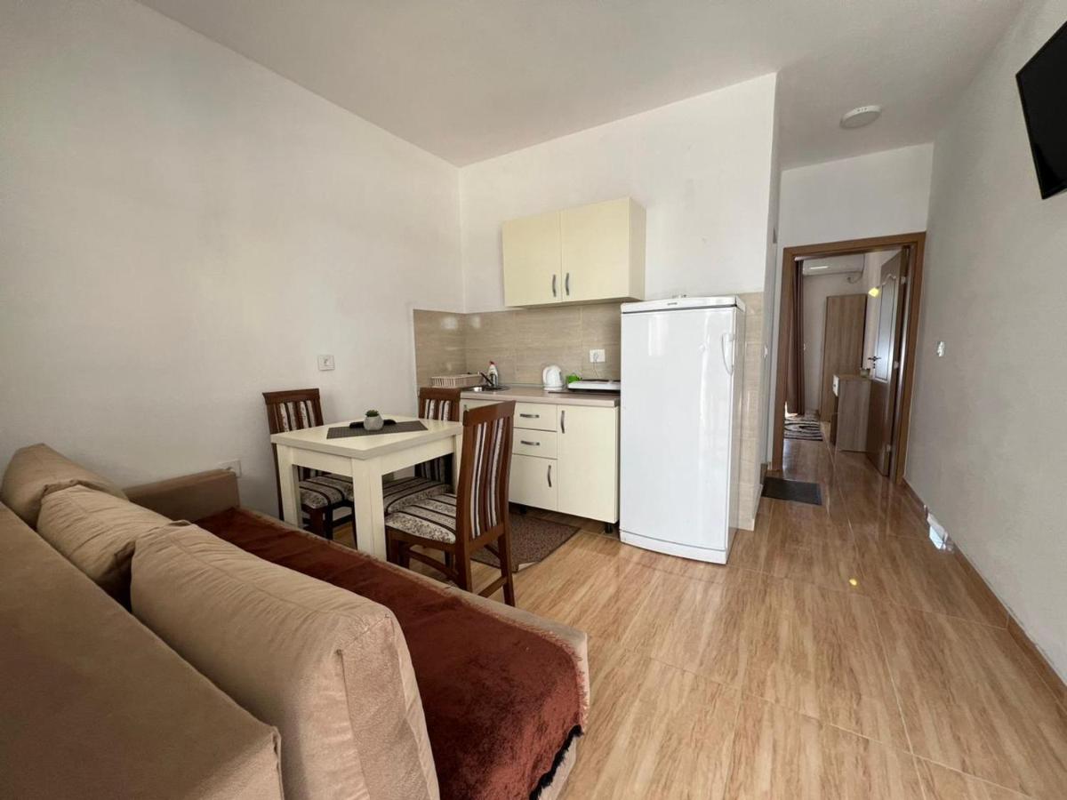 Kontiki Apartments - Housity