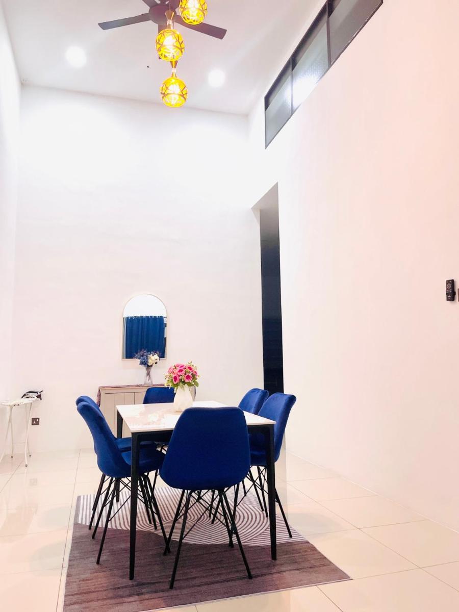 Lang Aman Homestay No 3, Gunung Lang Ipoh - Housity