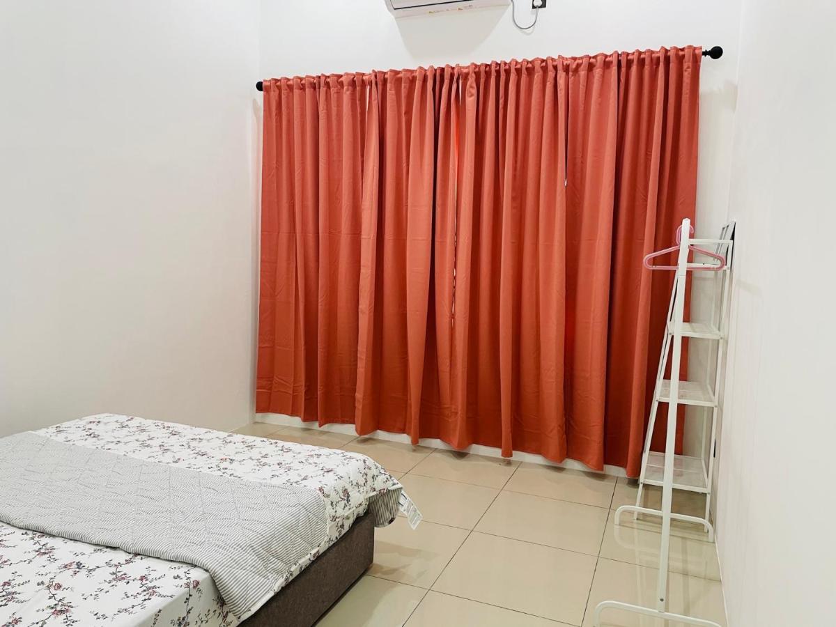 Lang Aman Homestay No 3, Gunung Lang Ipoh - Housity