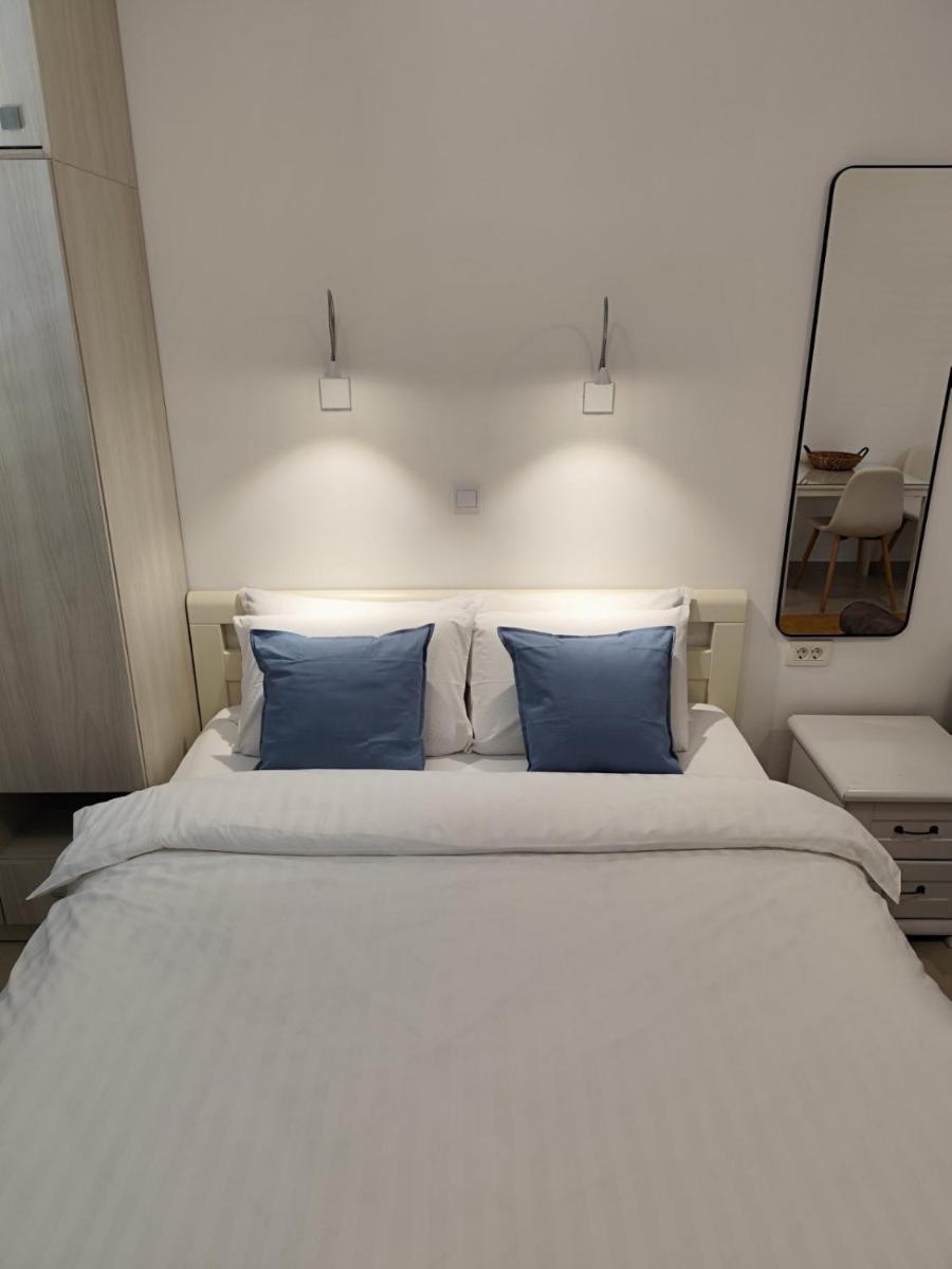 Lucky Studios - Housity