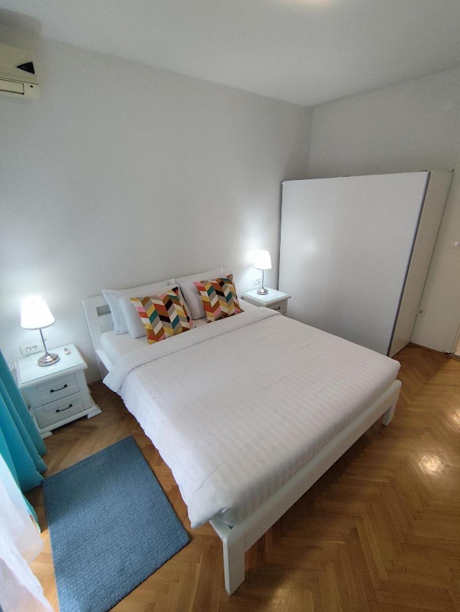 Lucky Apartments - Housity