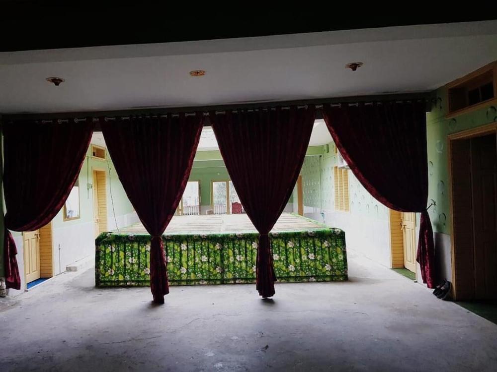 Peace Palace Guest House - Housity