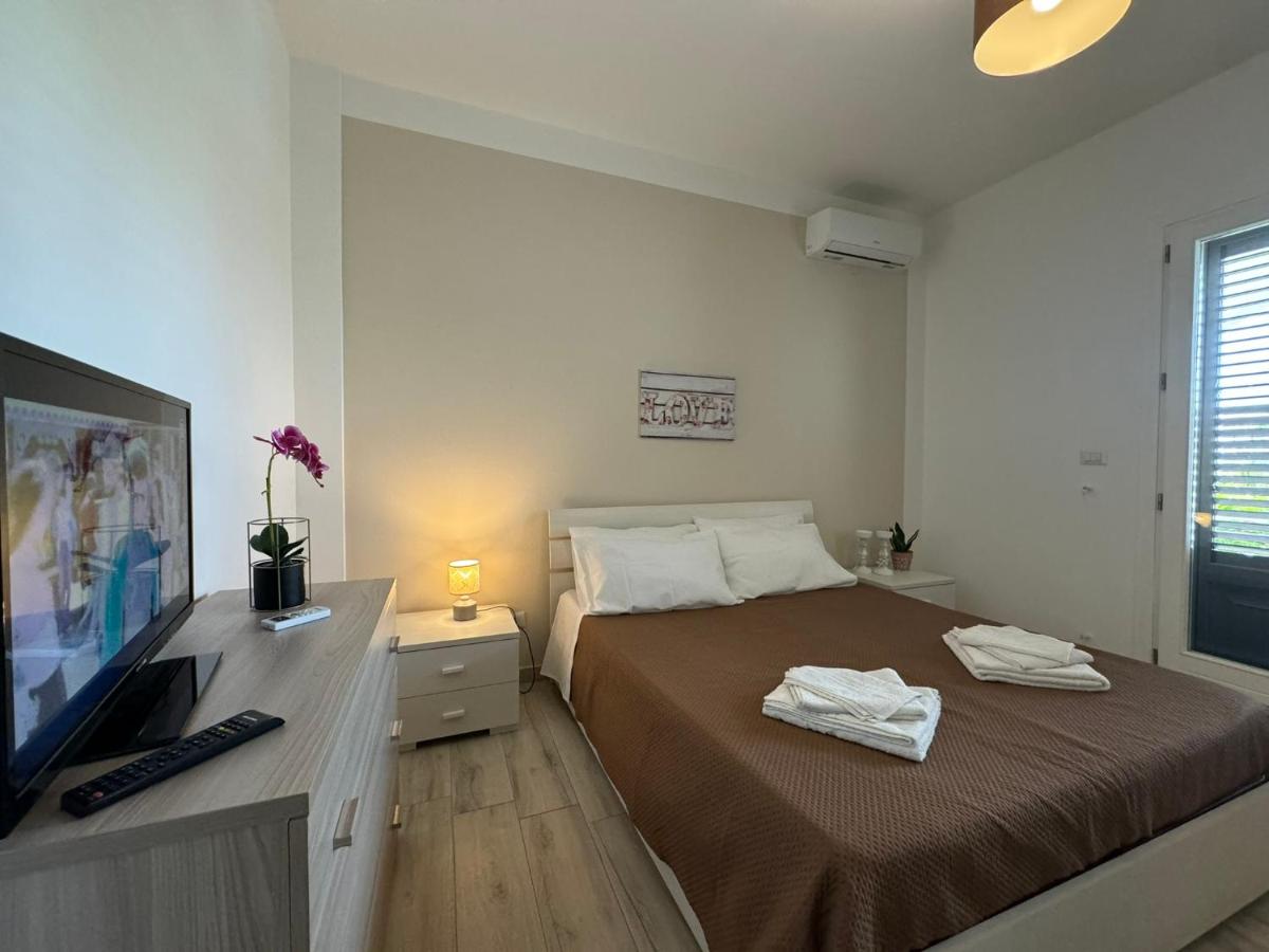Villa Elemiri - Housity