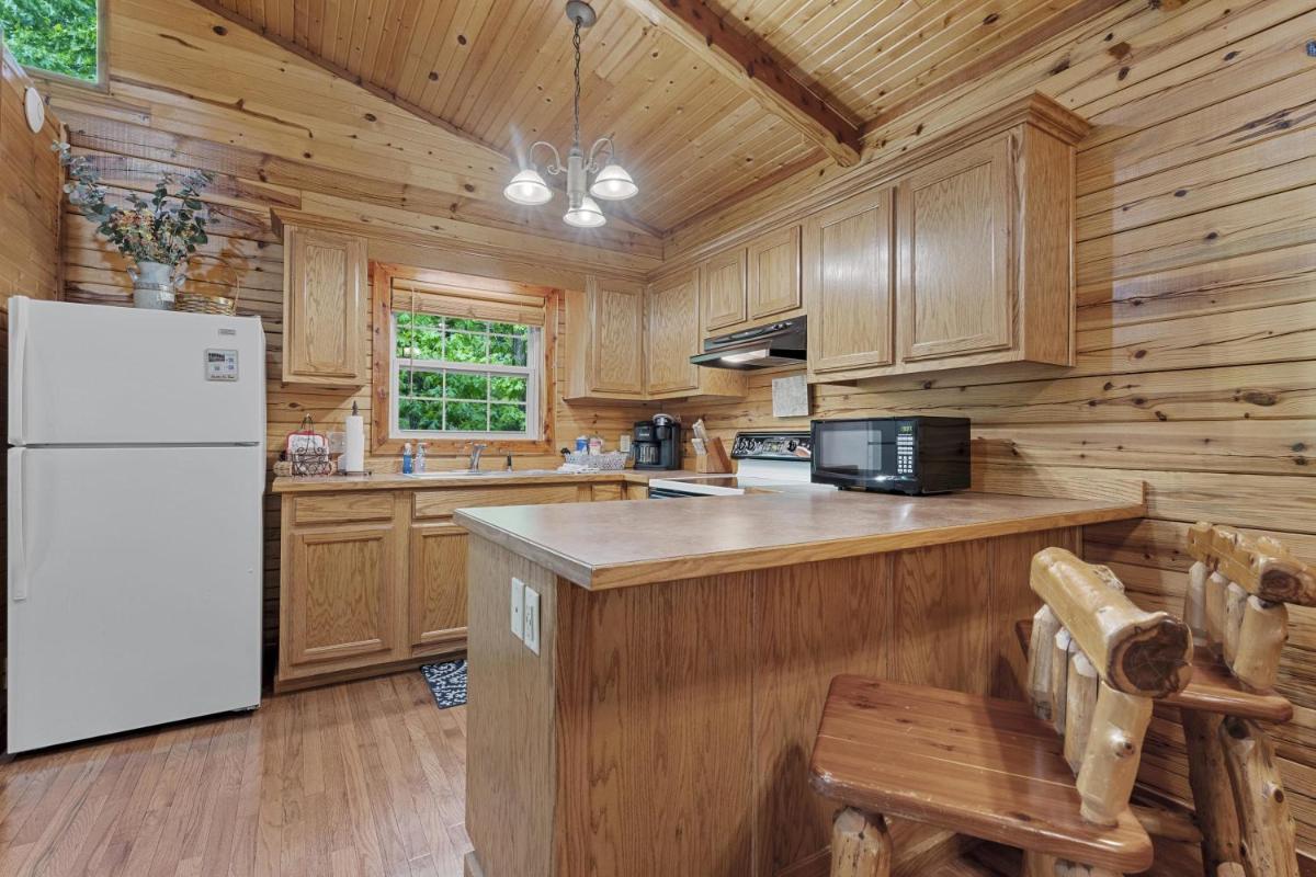 Nature's View Retreat Serenity and Splendor - Housity