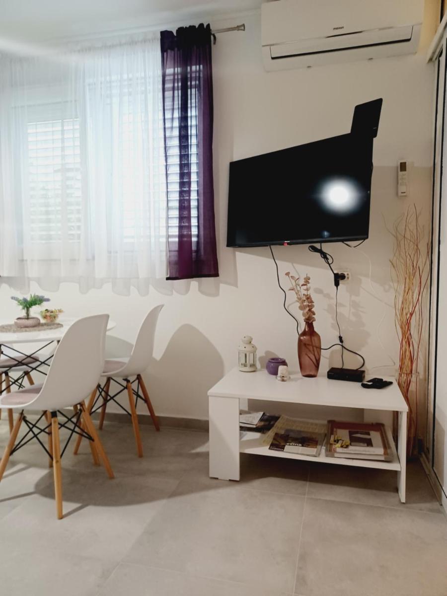 Apartment Mira - Housity