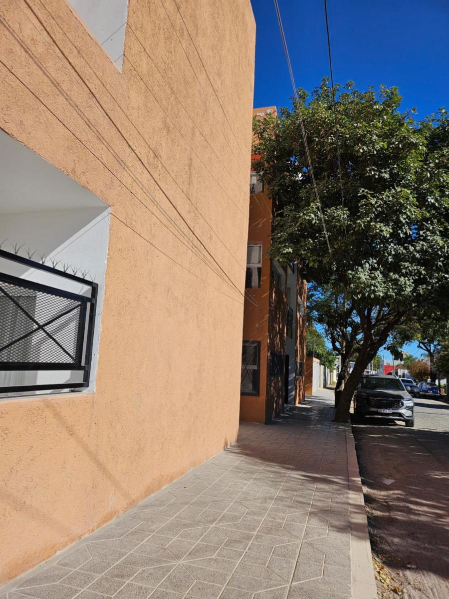 Center Cruz del Eje - Housity