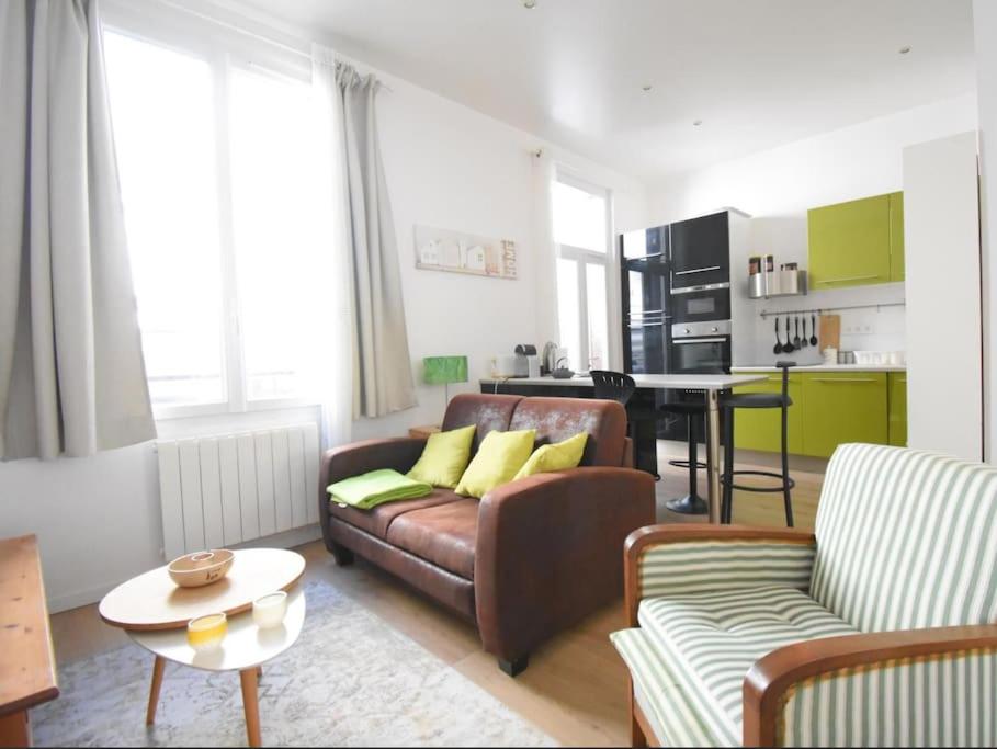 LE COUTURIER - Hyper Centre - Rez de Chaussée - Prox Thermes - Housity