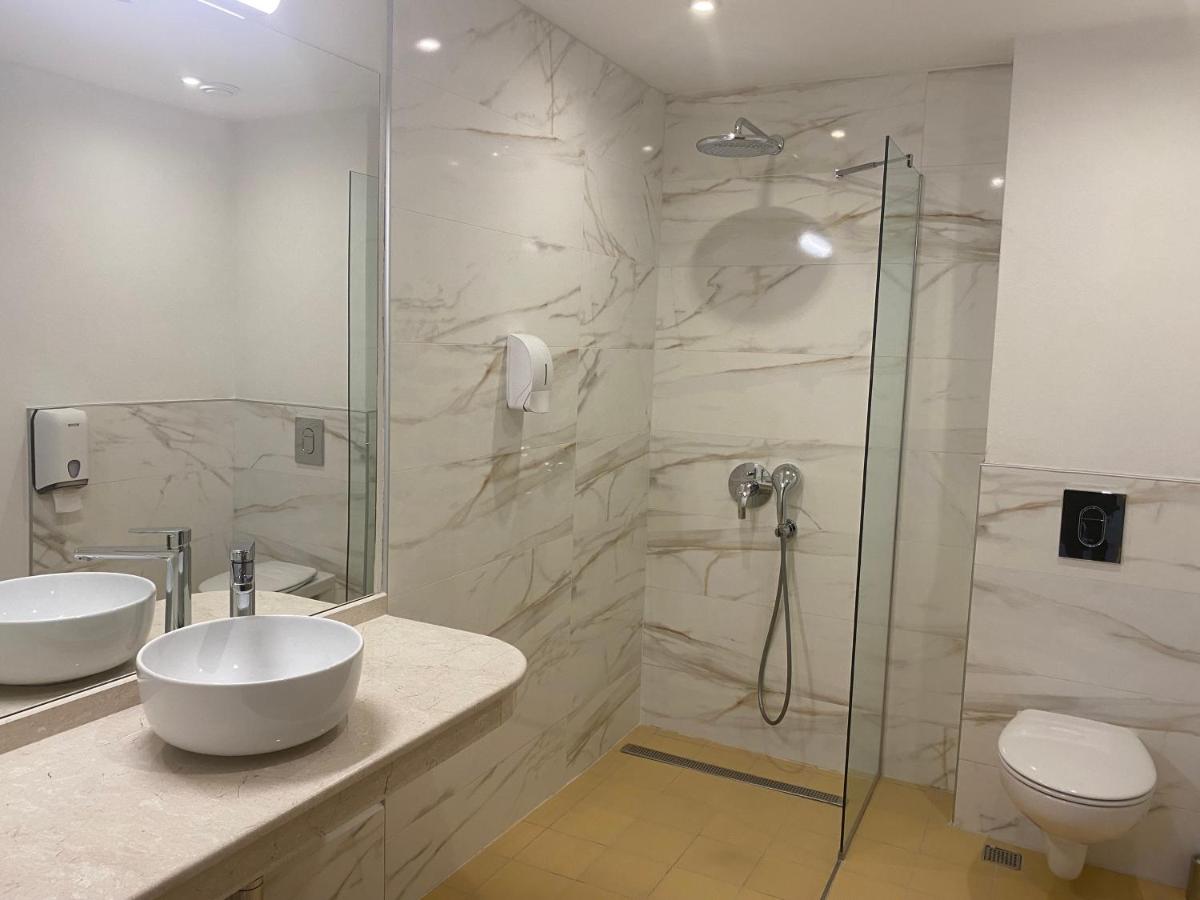 Покрит Мост - Housity