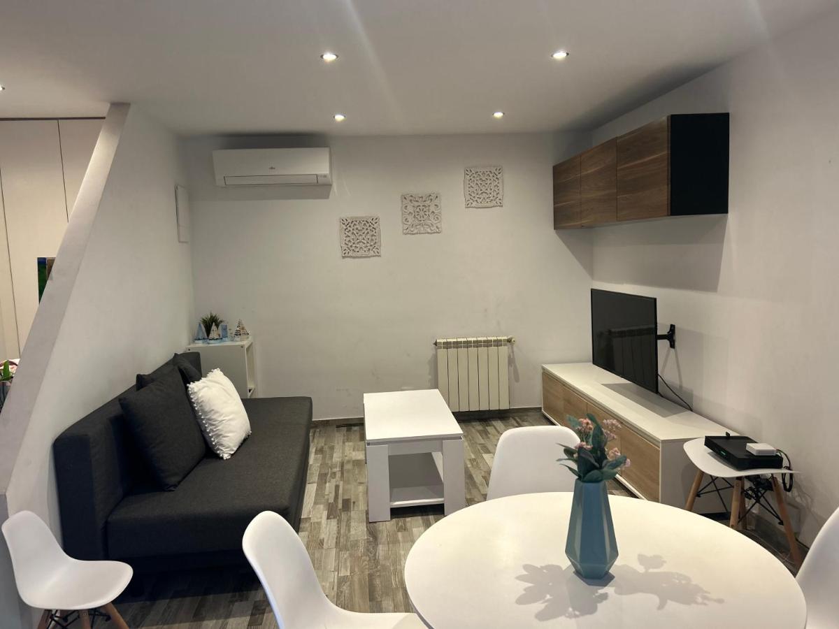 Piscina, terraza y tranquilidad en Sitges - Housity