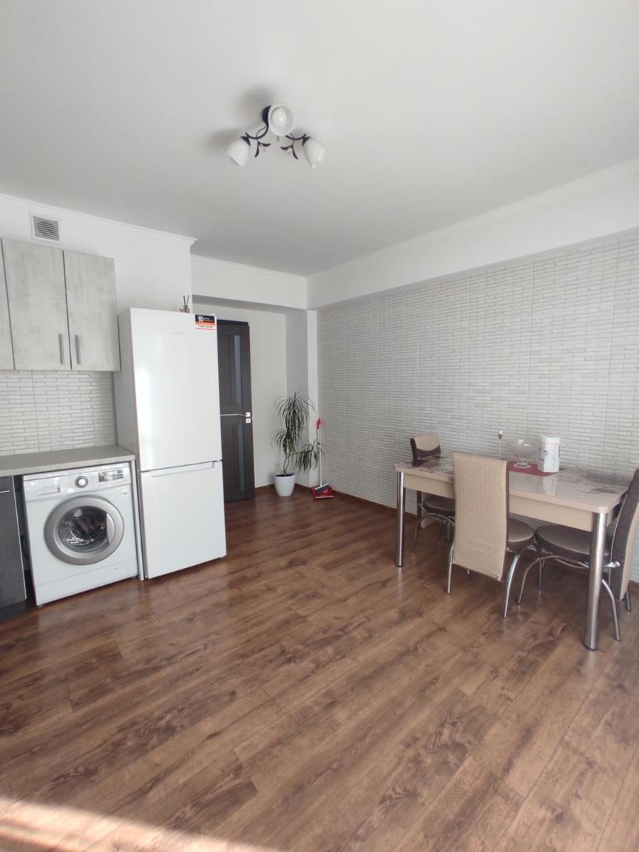 Brown Aparts - Housity