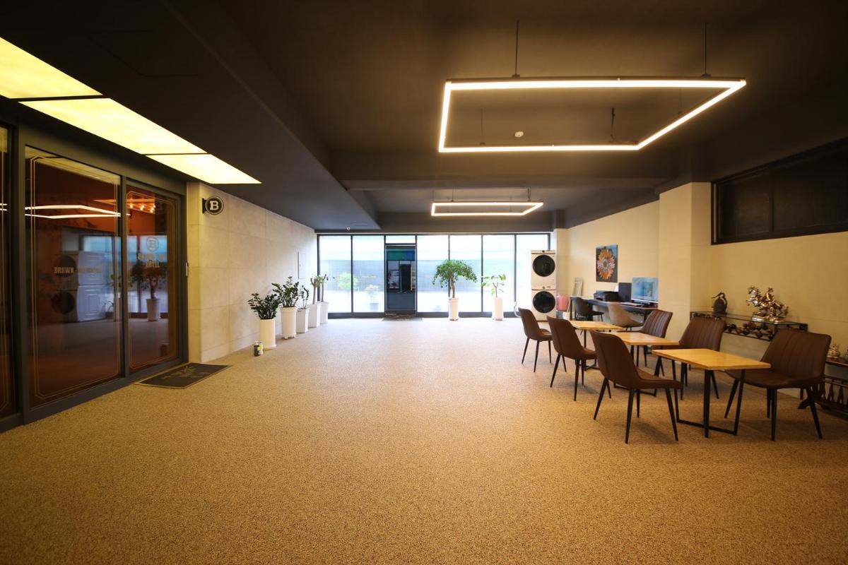 Brown Dot Hotel Sinan - Hizvo