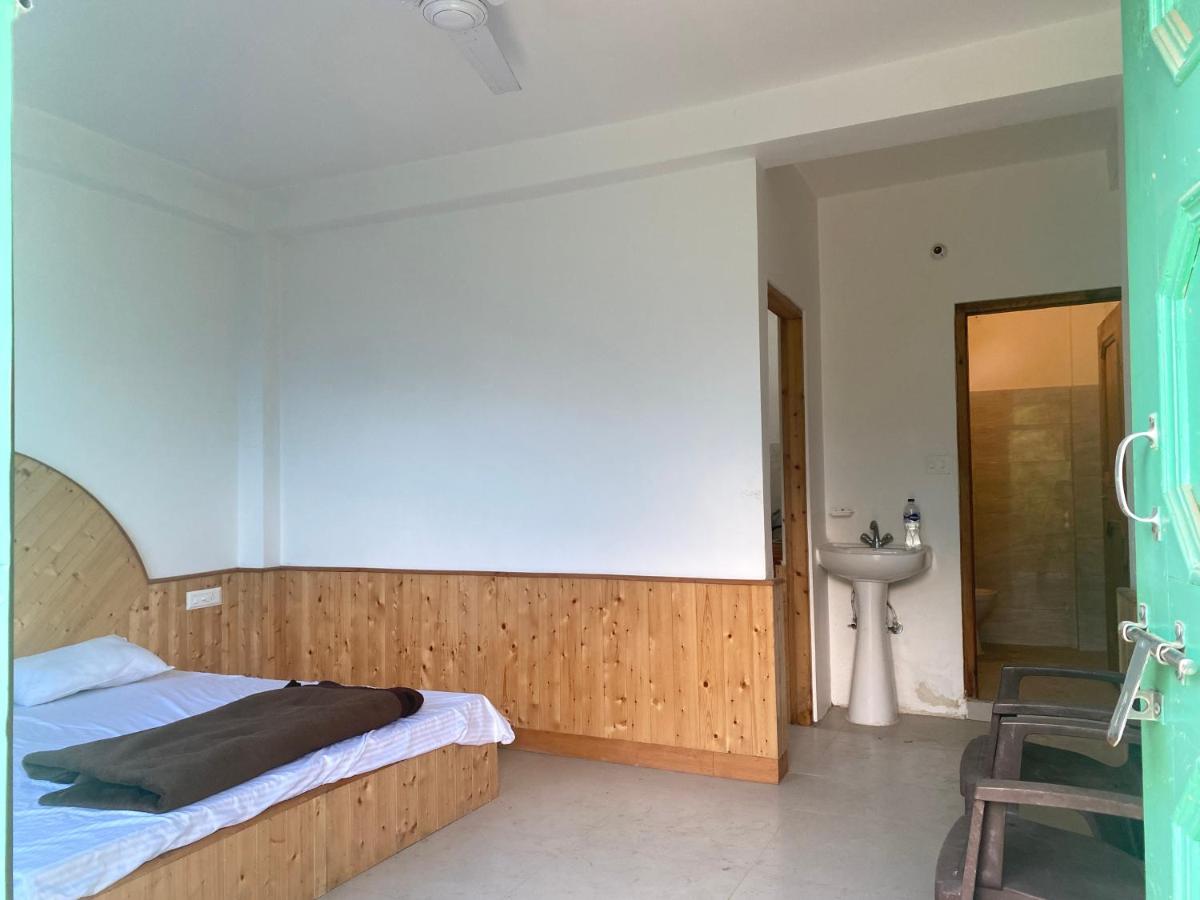Private 1-Bedroom Farm House - Housity