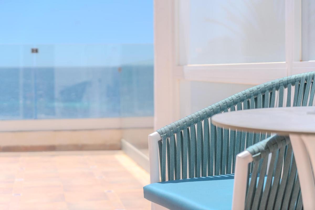 Un balcón o terraza de Flamboyan Caribe Hotel & Spa