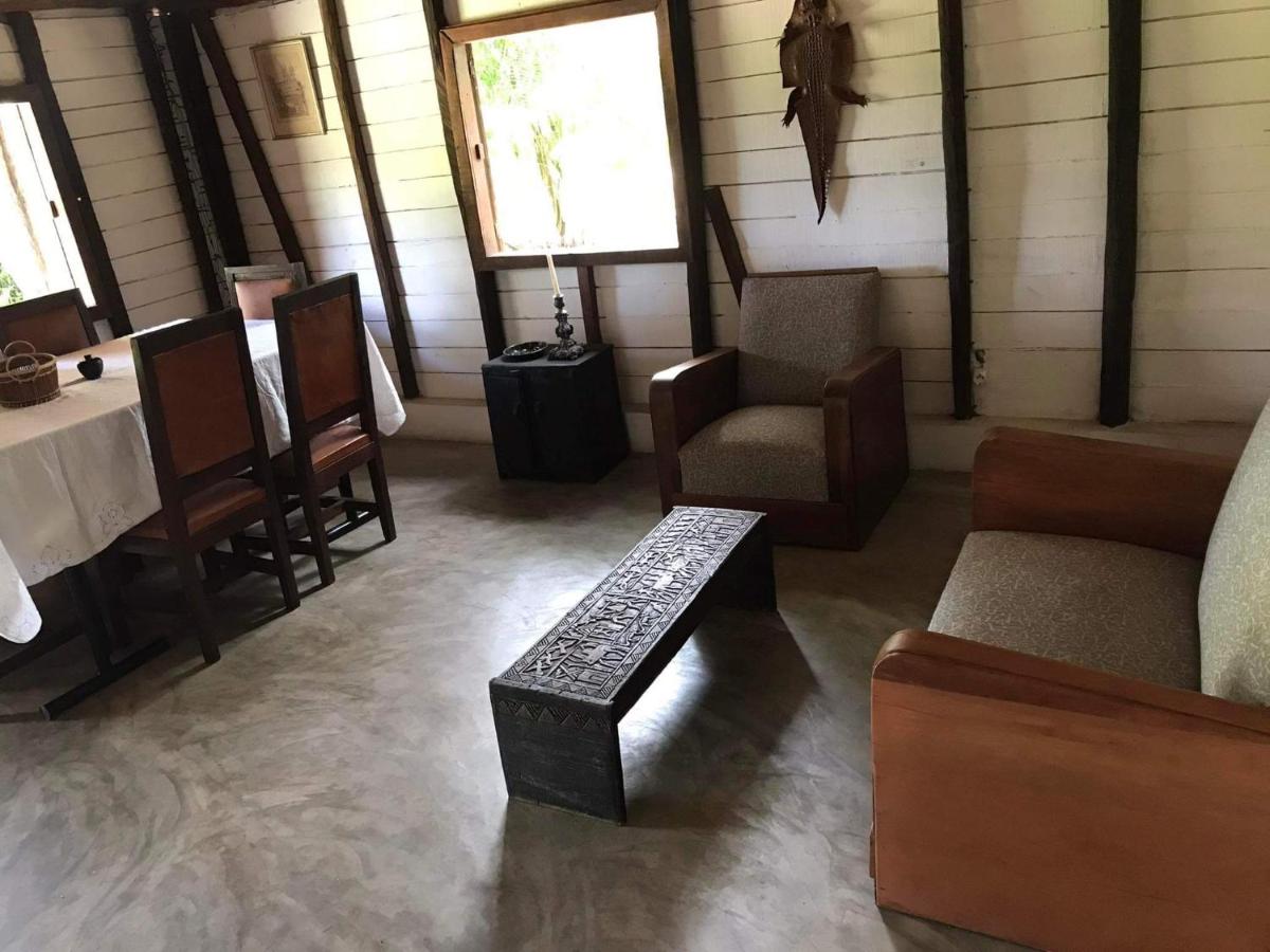 Beach front Cottage - Housity