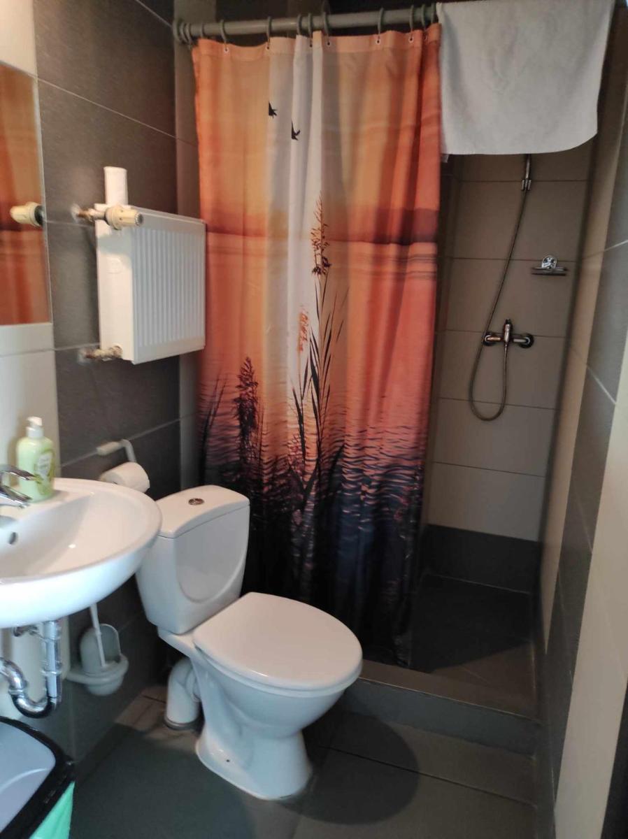 Hot Elf Pokoje Gościnne - Housity