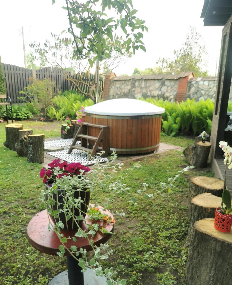 Garden View Home - Housity