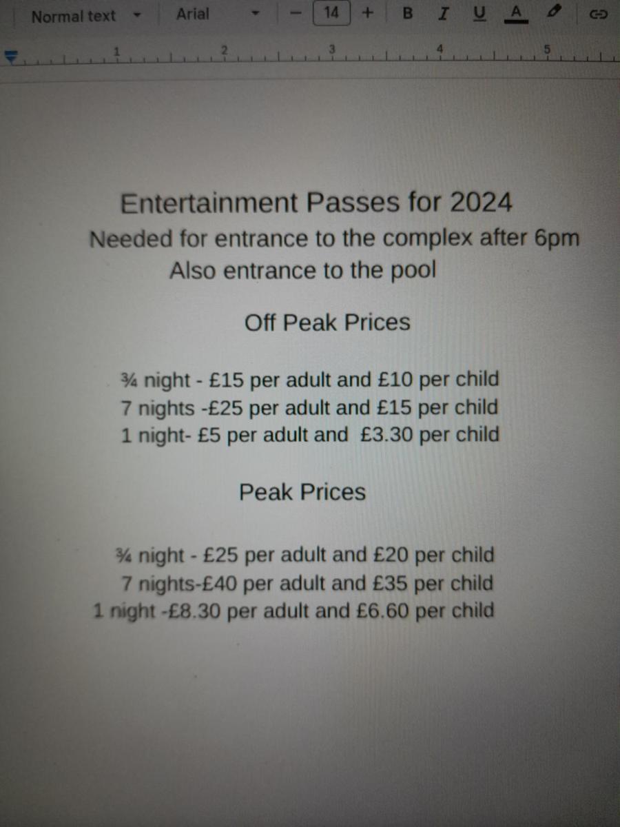 RICK'S RETREAT static caravan near the beach with free wifi - Housity