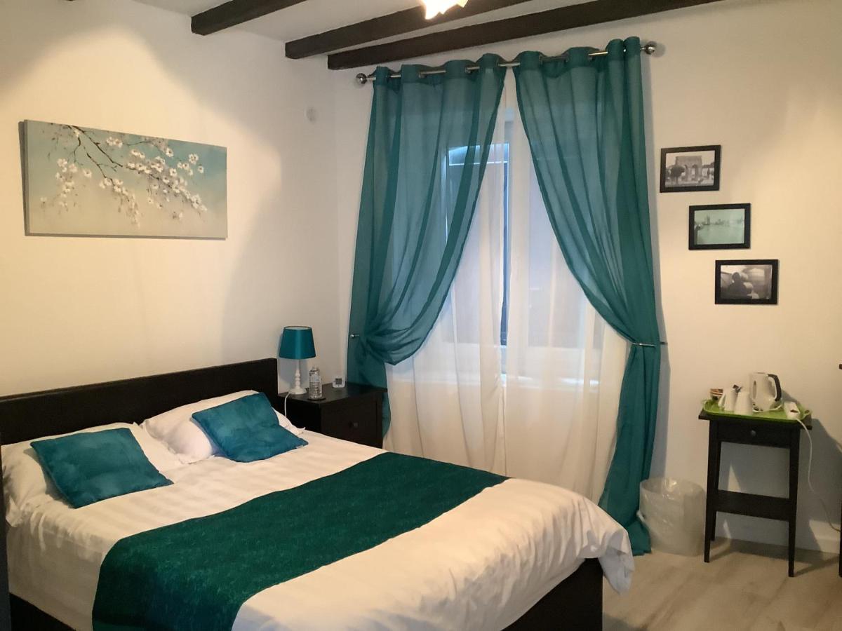 La Cour - Housity